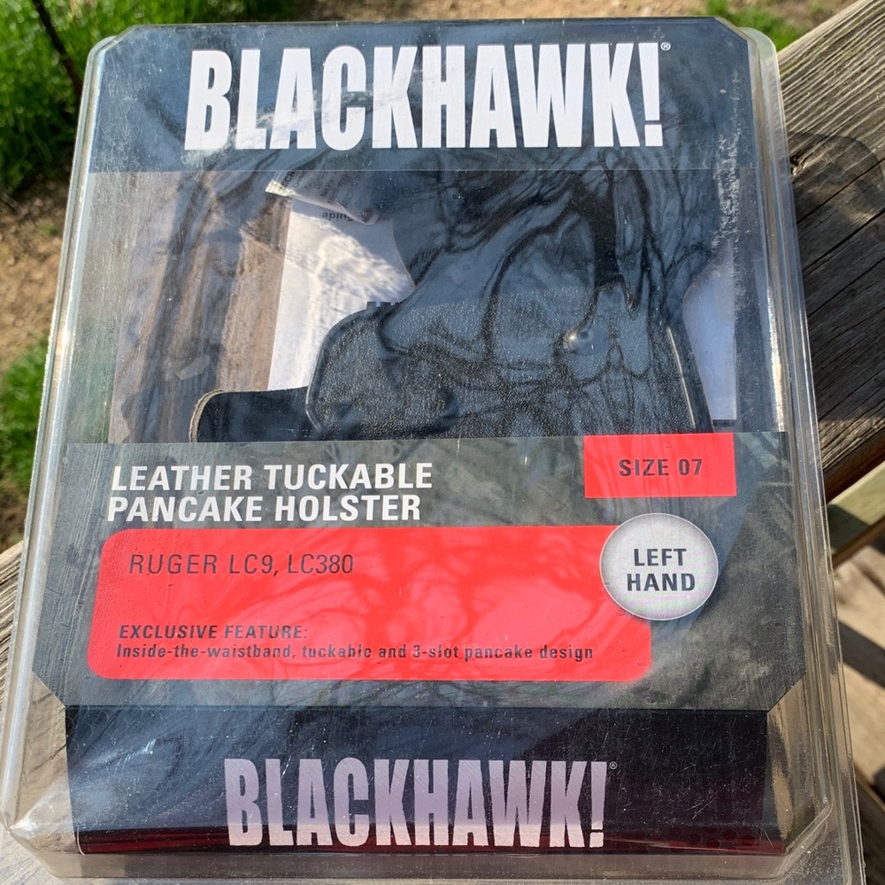 Leather Tuckable Pancake Holster - Black